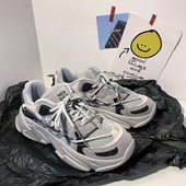 Sport-alkalmi férfi légáteresztő tornacipő fűzővel