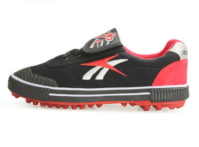 Focihoz alkalmas férfi textilcipő - két modell