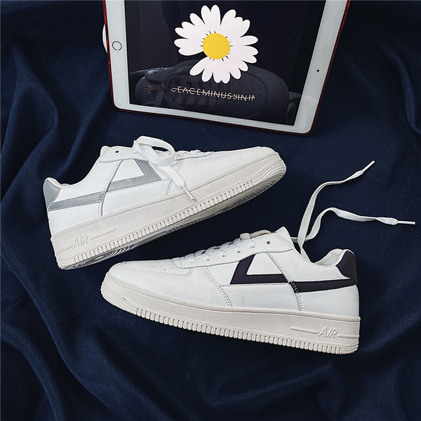 Eko bőrből készült alkalmi férfi tornacipő - lapos talp