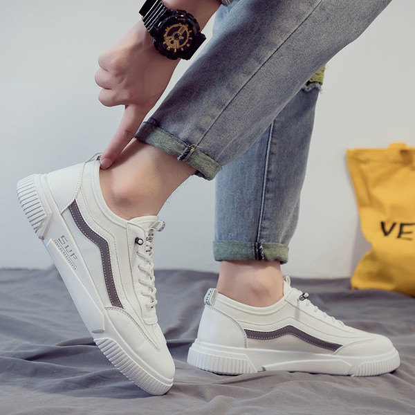 Fehér férfi bőr tornacipő