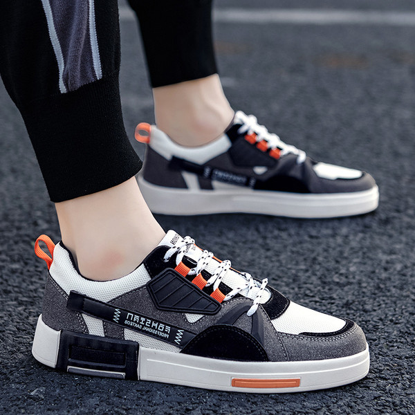 Új férfi tornacipő modell fűzős és lapos talppal