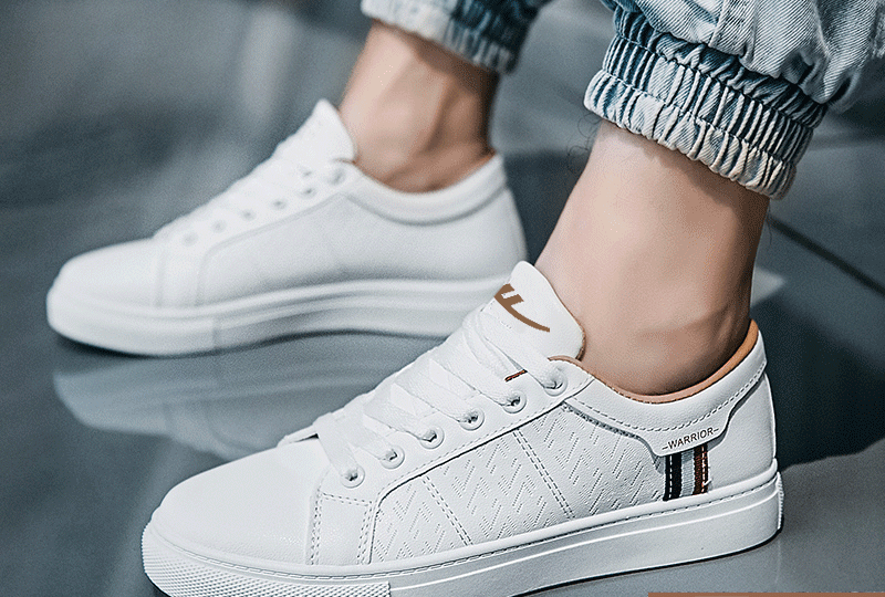 Eko bőrből készült alkalmi férfi cipők