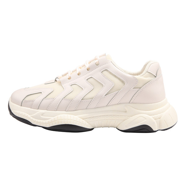 Modern férfi tornacipő - durva talppal és fűzővel