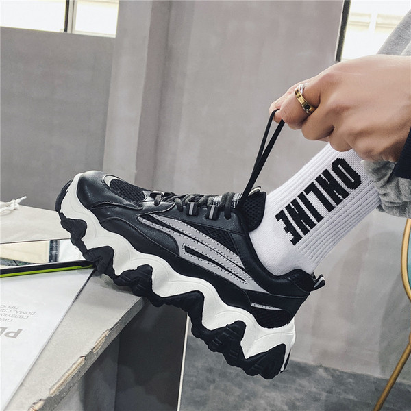 Öko bőrből készült férfi sportcipő durva talppal