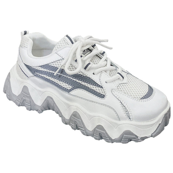 Öko bőrből készült férfi sportcipő durva talppal