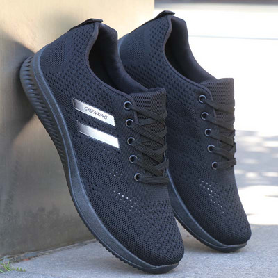 Férfi tornacipő hálós és lapos talppal