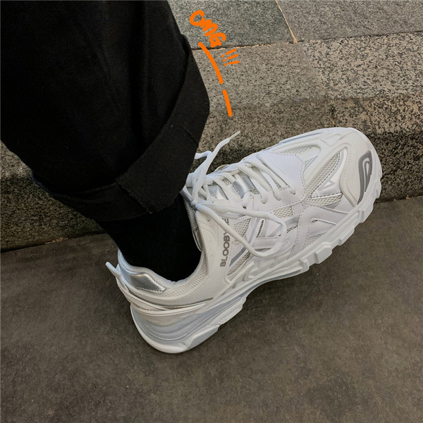 Öko bőrből és fűzőből készült férfi tornacipő