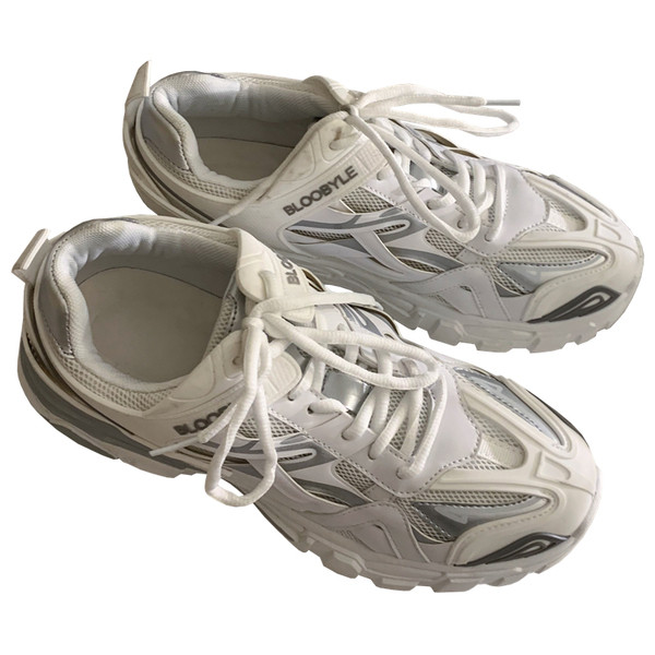 Öko bőrből és fűzőből készült férfi tornacipő