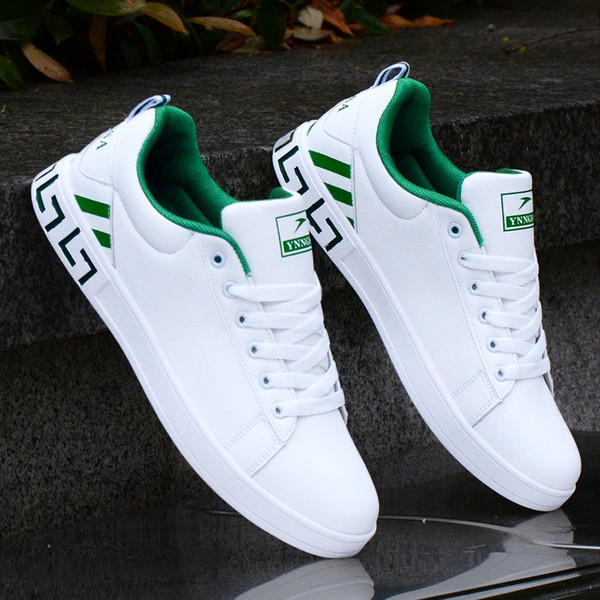 Öko bőrből készült fehér férfi tornacipő