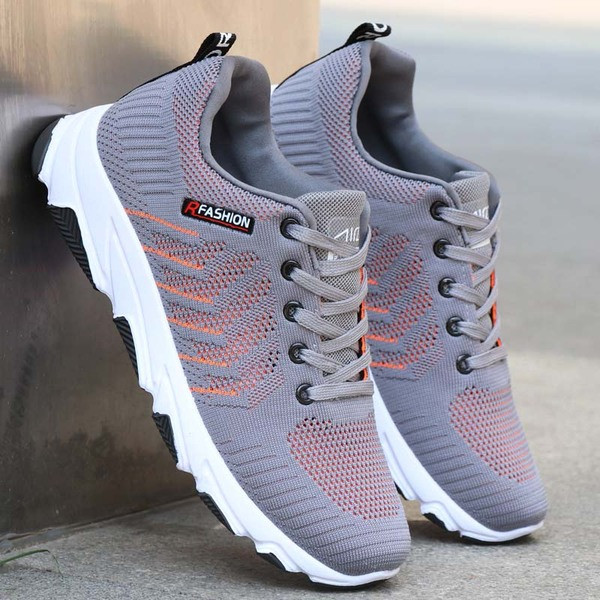 Férfi tornacipő hálóval