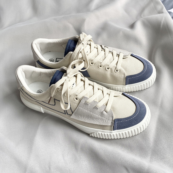 Alkalmi férfi tornacipő textilből és fűzőből