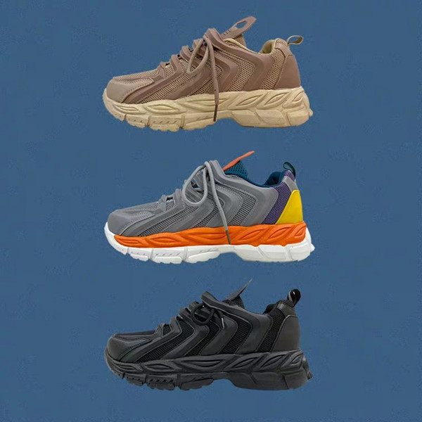 Alkalmi férfi tornacipő - durva talppal