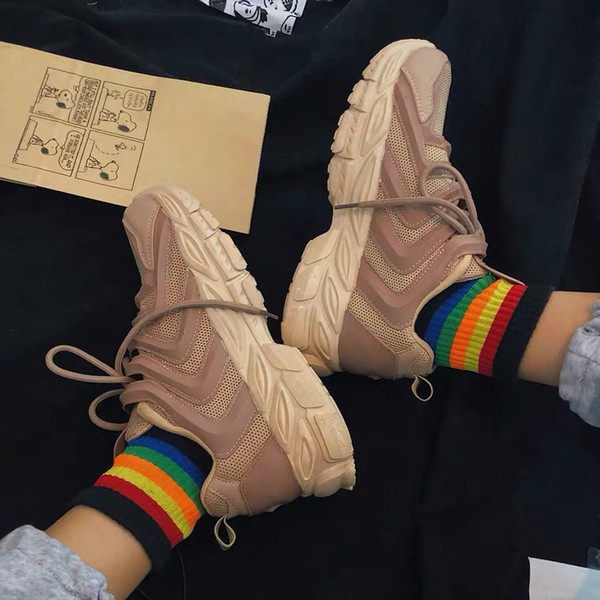 Alkalmi férfi tornacipő - durva talppal