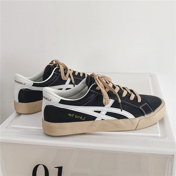 Férfi eko bőr tornacipő lapos talppal és fűzővel