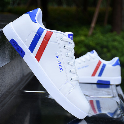 Bőr tornacipő új modellje lapos talppal és fűzővel