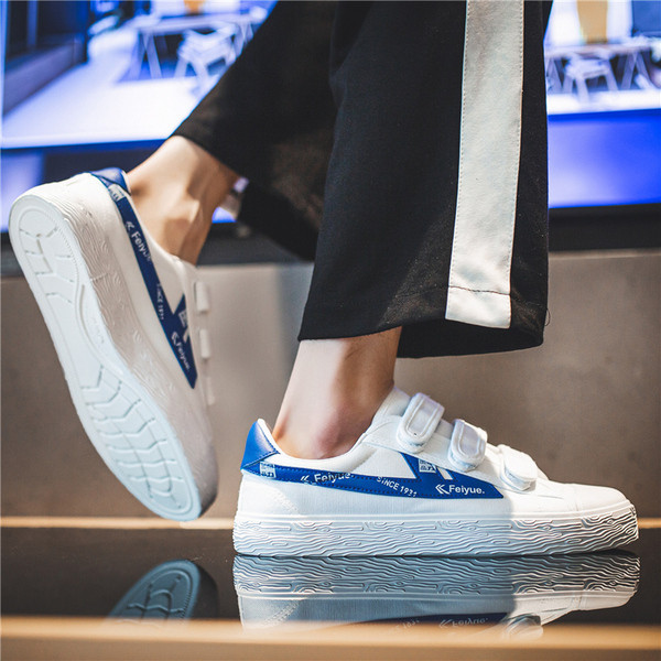 Férfi tornacipő textil ragasztóval