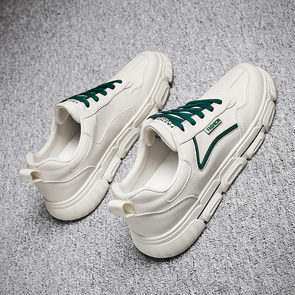 Férfi műbőr tornacipő lapos talppal, három modellben