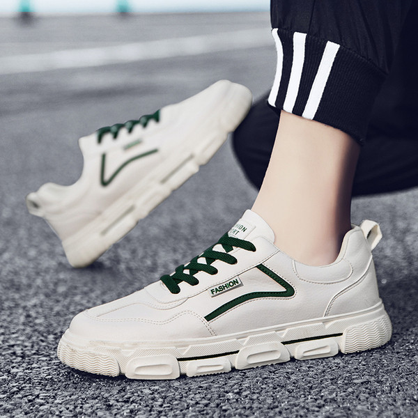 Férfi műbőr tornacipő lapos talppal, három modellben