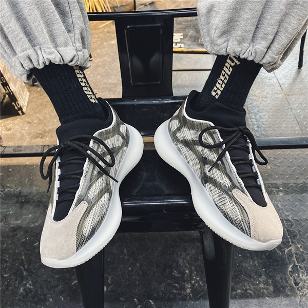 Férfi sportcipő fűzővel