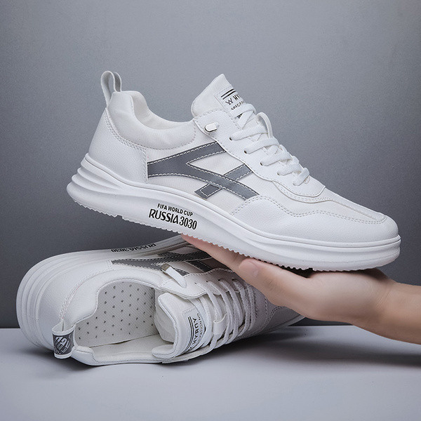 Férfi fehér műbőr tornacipő színes csíkokkal