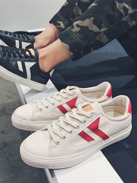 Alkalmi férfi tornacipő lapos talppal - öko bőr