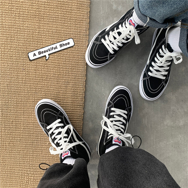 Férfi tornacipő fekete textil színben - két modell