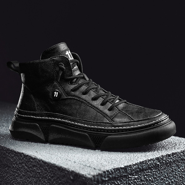 Őszi férfi magas tornacipő lapos talppal és fűzővel