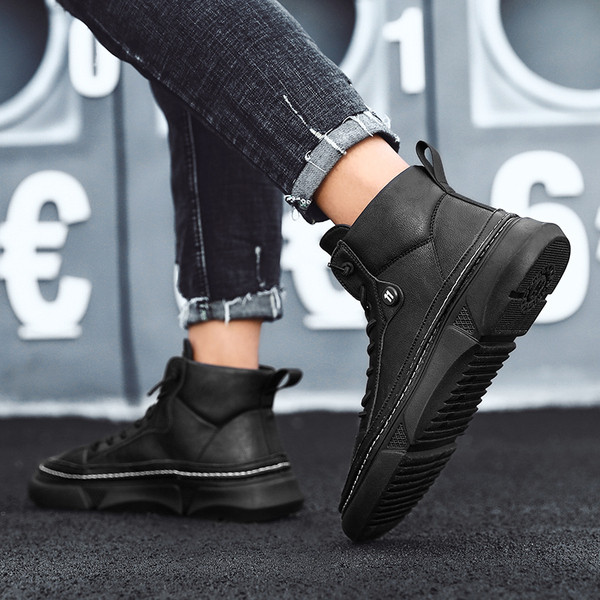 Őszi férfi magas tornacipő lapos talppal és fűzővel