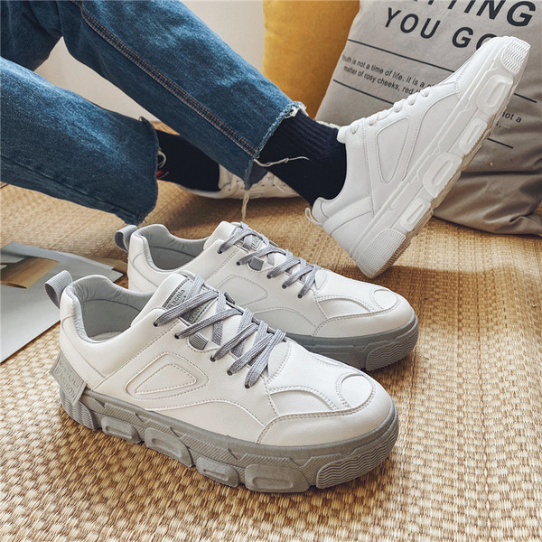 Eko bőrből készült, lapos talpú férfi tornacipő