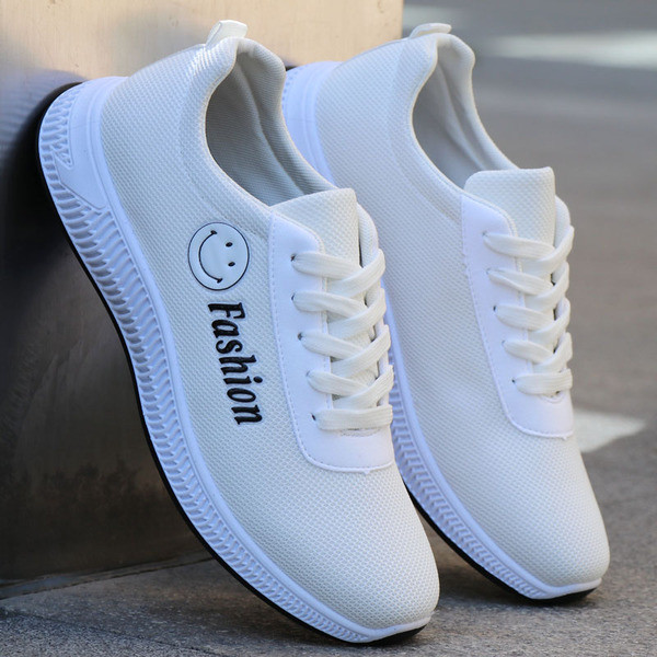 Meeste vabaaja tossud pealdisega