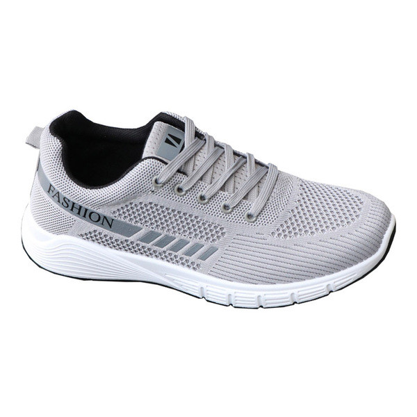 Hétköznapi férfi tornacipő hálóval