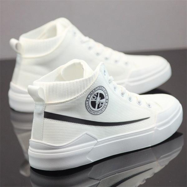 Vászon férfi tornacipő emblémával - két modell