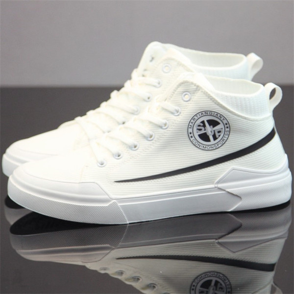 Vászon férfi tornacipő emblémával - két modell