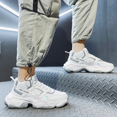 Durva talpú, feliratos férfi sportcipő