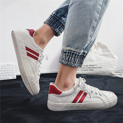 Lapos talpú vászon férfi tornacipő