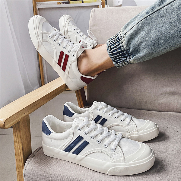 Lapos talpú vászon férfi tornacipő