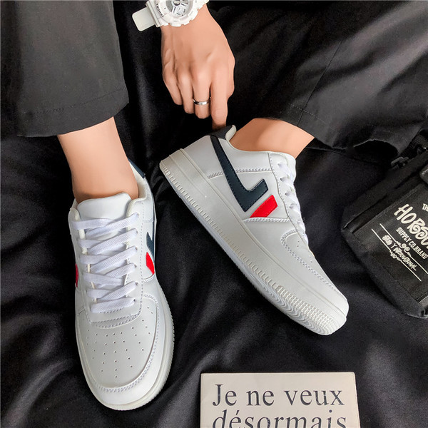 Férfi sportcipő műbőrből - fehér színű