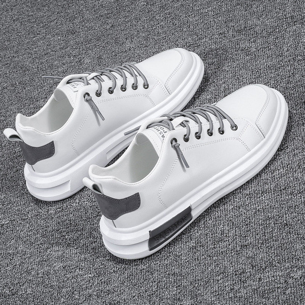 Férfi modern tornacipő sima modell fűzős