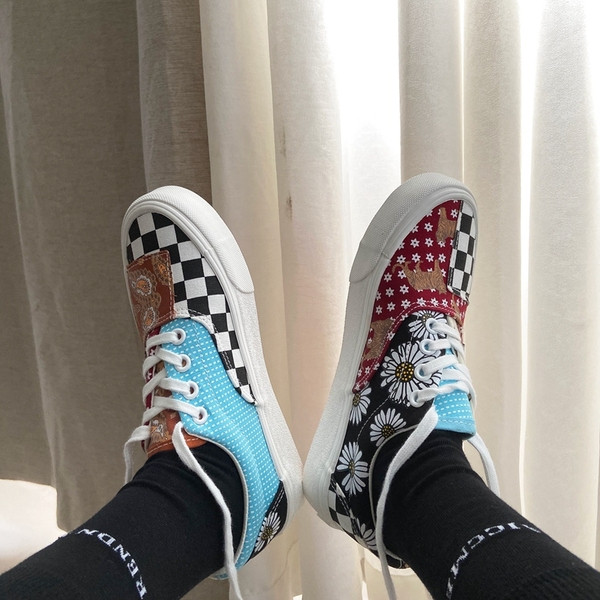 Alkalmi férfi tornacipő textilből, lapos talppal