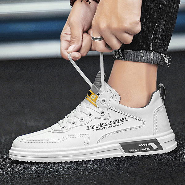 Férfi műbőr tornacipő feliratokkal