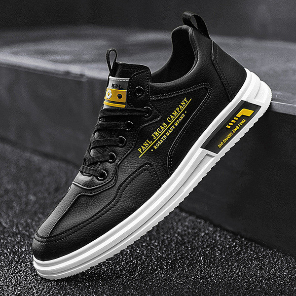 Férfi műbőr tornacipő feliratokkal