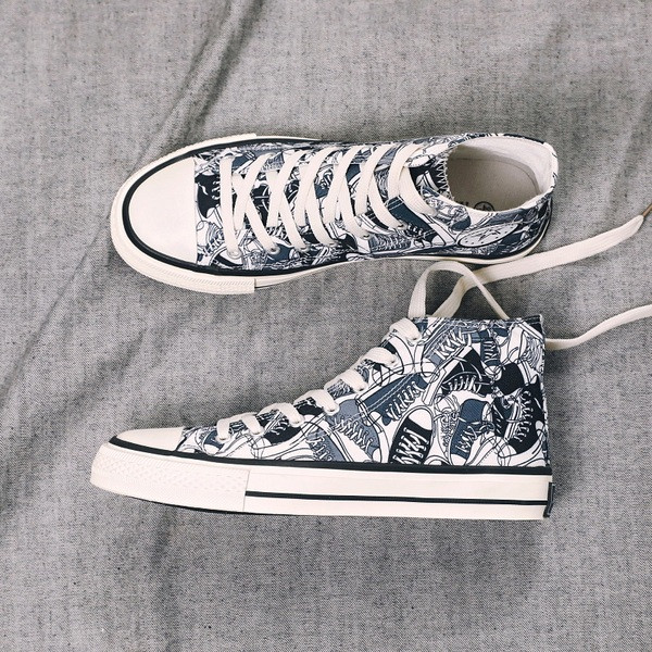 Magas férfi tornacipő mintával