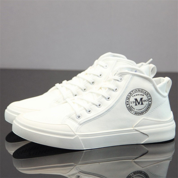 Férfi vászon tornacipő lapos talppal és fűzővel