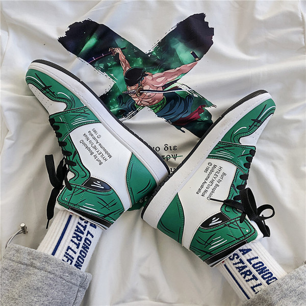 Férfi tornacipők ÚJ modellje, színes applikációval és nyakkendővel