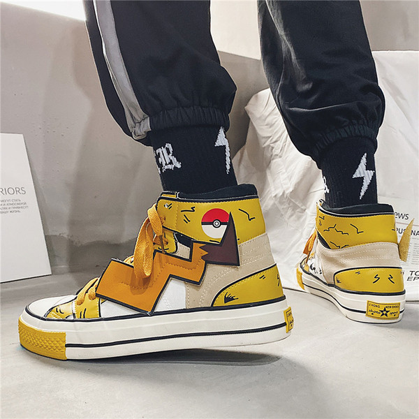 ÚJ Modell férfi tornacipő eco bőrből, lapos talppal