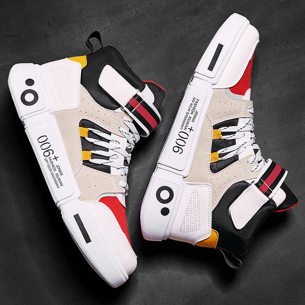 Aktuális lapos talpú férfi tornacipő, két modellben