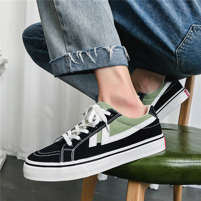 Eko velúrból készült férfi tornacipő lapos talppal