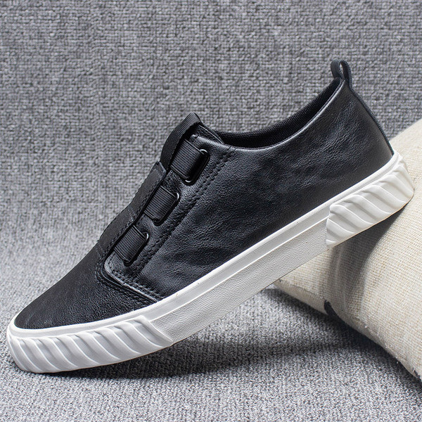 Alkalmi bőr tornacipő elasztikus megkötővel