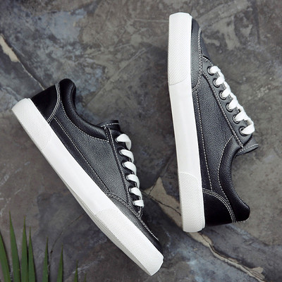 Sima modell férfi bőr tornacipő