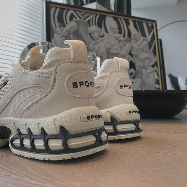 Alkalmi férfi tornacipő textilből - durva talppal